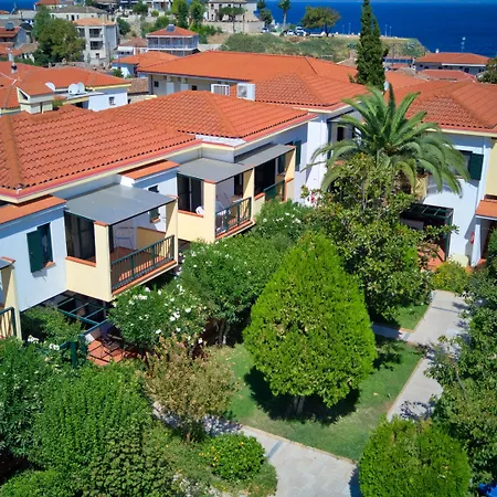 Elia 4*