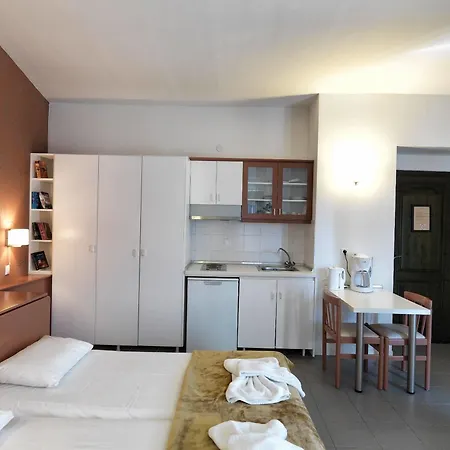 Elia 3* Afytos