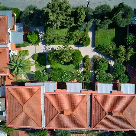 Aparthotel Elia 3*