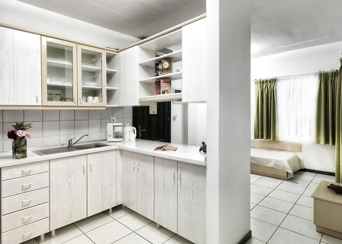 Elia Apartmanhotel 4*