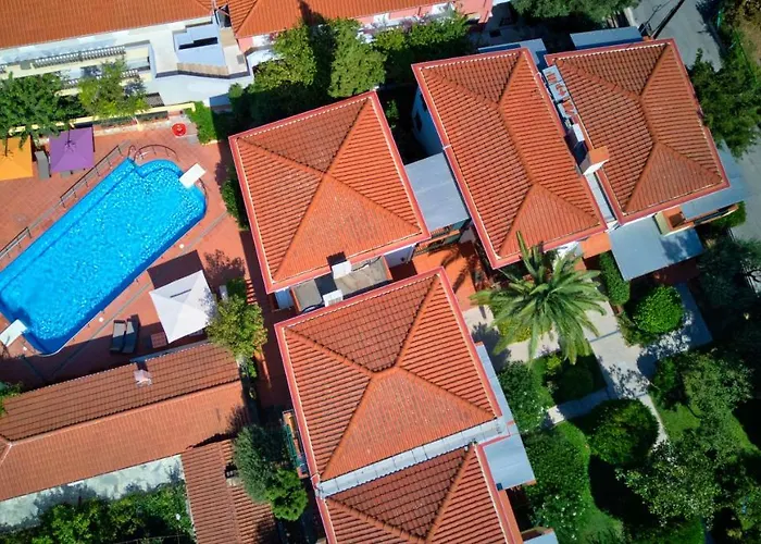 Apartmanhotel Elia 4*