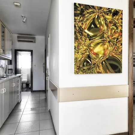 Elia شقة فندقية 4*