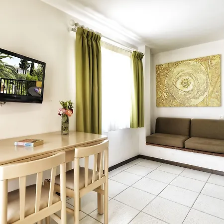 Elia Hotel apartamentowy Afytos