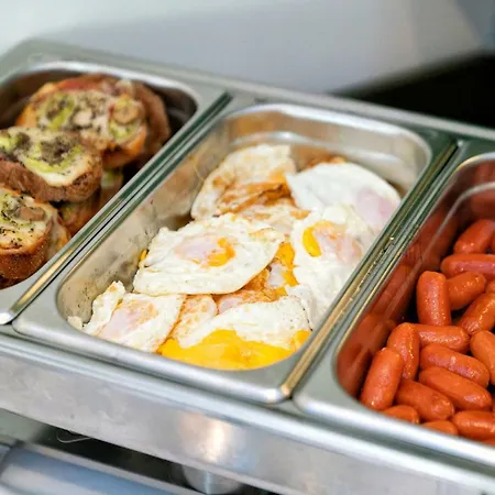 Elia شقة فندقية 4*