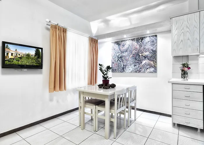 Hotel de apartamente Elia